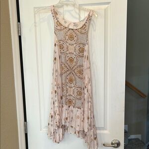 Elegant Sleeveless Patterned Slip Dress
